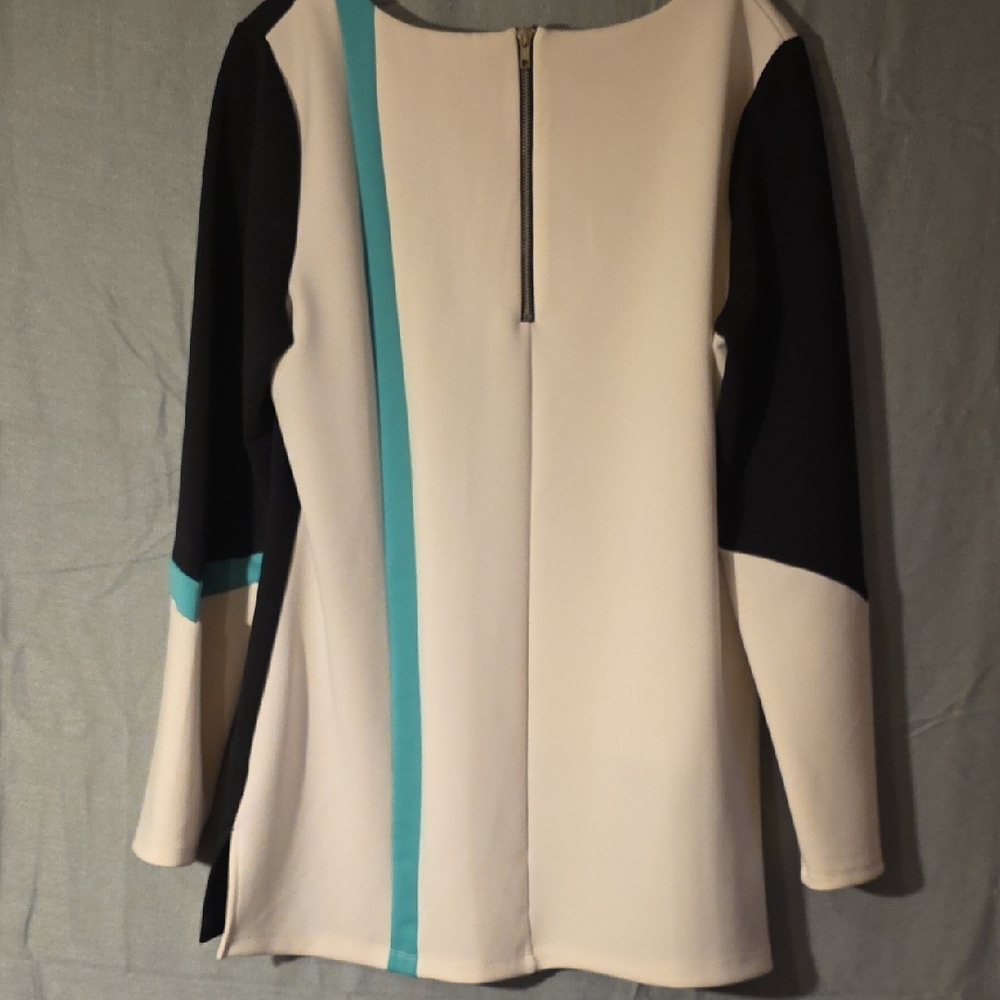 Worthington Blouse - Picture 3 of 6